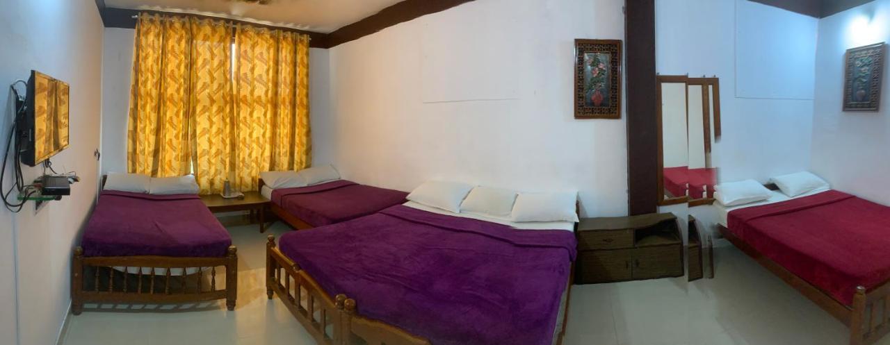 Hotel Caveri Inn Мадикери Экстерьер фото