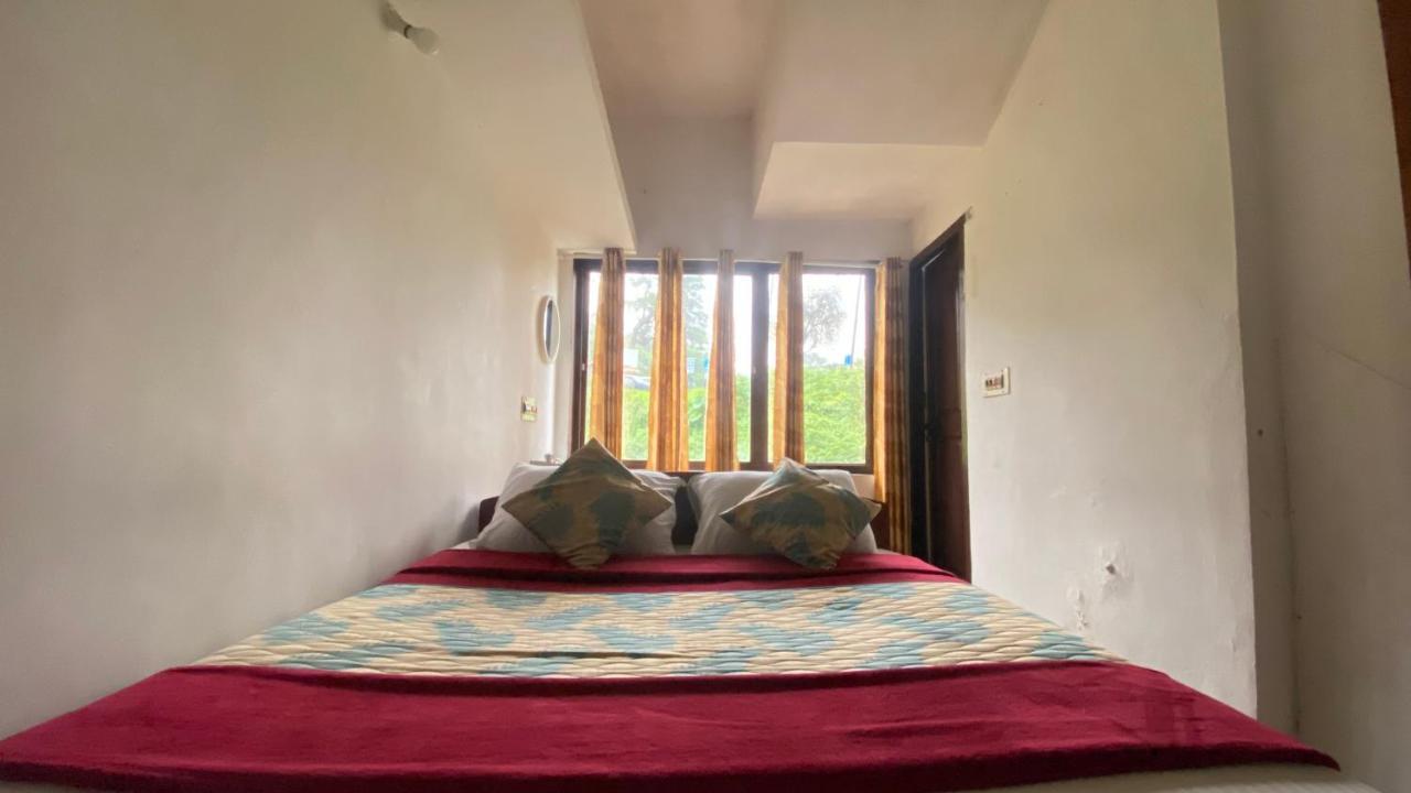 Hotel Caveri Inn Мадикери Экстерьер фото